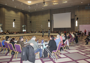 ROUND TABLE